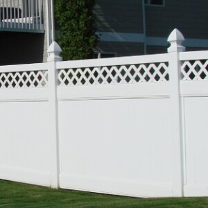 white vinyl fence